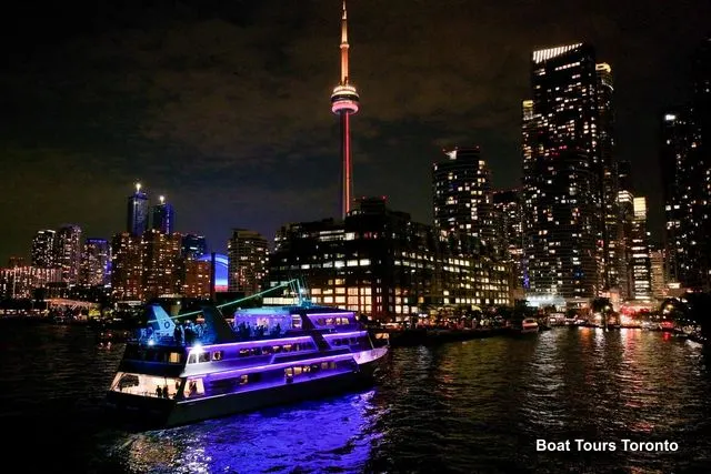 Toronto Boat Trips – Premium Harbor Cruise with Lunch, Brunch, or Dinner