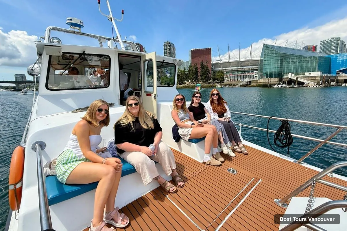 Boat Tours in Vancouver – Vancouver City Sightseeing Boat Tour with Live Tour Guide (photo 3)