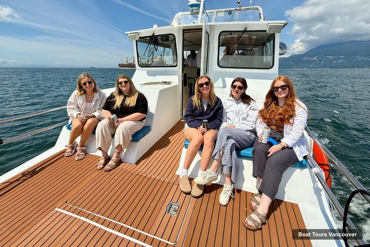 Boat Tours in Vancouver – Vancouver City Sightseeing Boat Tour with Live Tour Guide (photo 4)