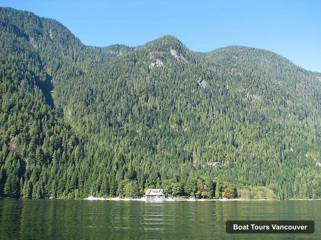 Boat Tours in Vancouver – Lunch and Brunch Cruises (photo 3)