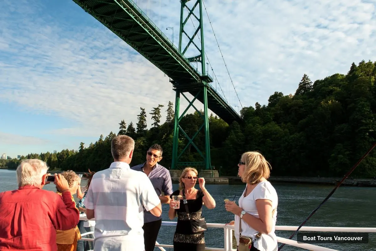 Vancouver Harbor Cruise – Evening Cruise with Dinner Buffet (photo 5)