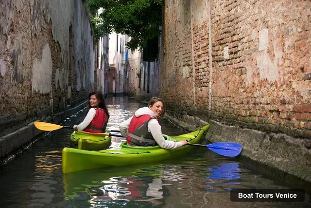 Venice Boat Trips – Guided Canal Kayak Tour at Day, Night, or Sunset