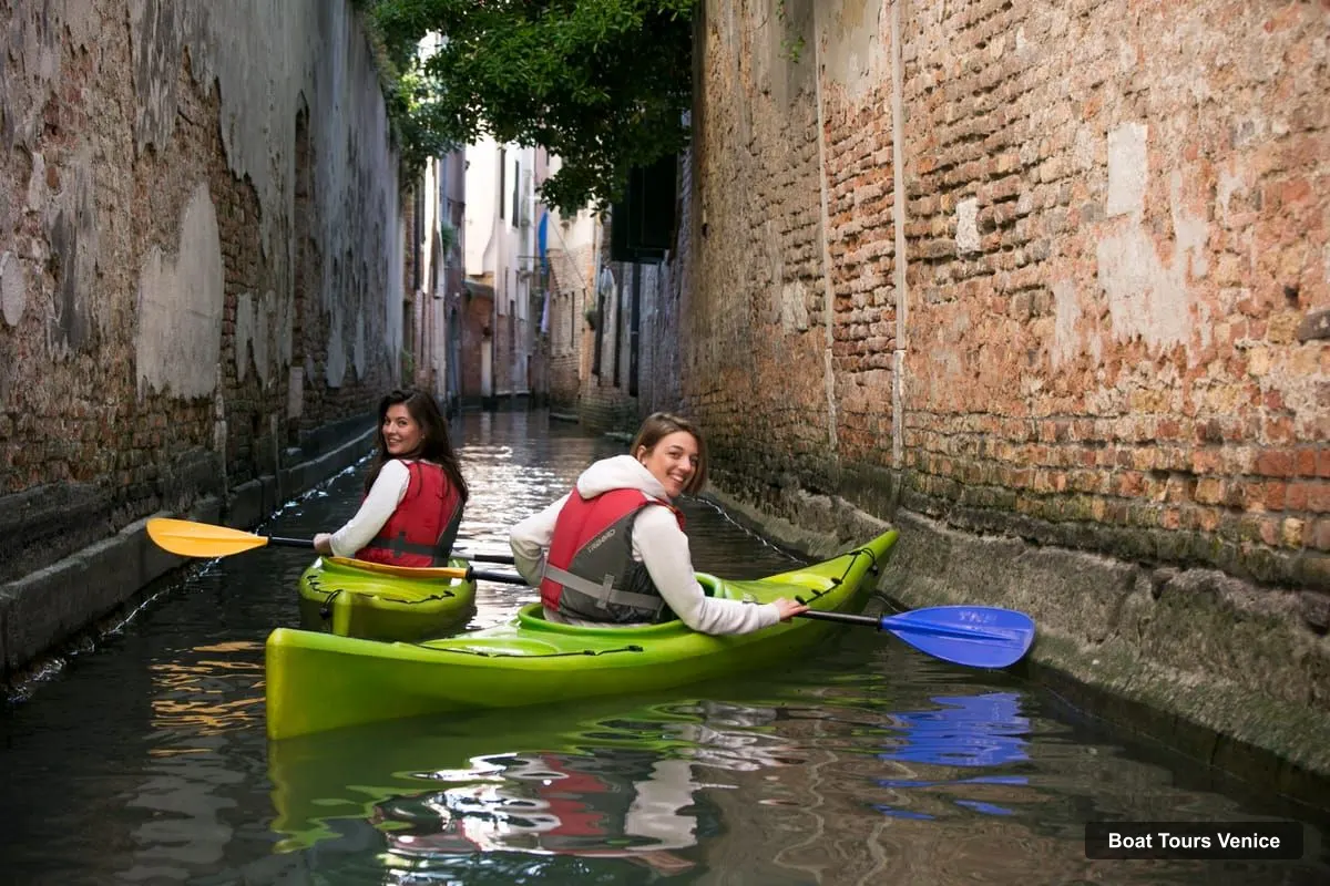 Venice Boat Trips – Guided Canal Kayak Tour at Day, Night, or Sunset